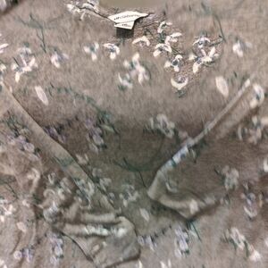 EUC Liz Claiborne Floral Top